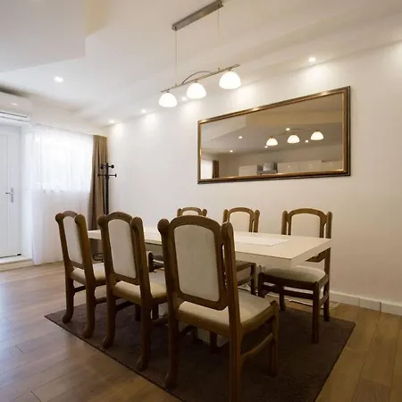 Apartament Ten *